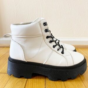 Forever 21 White Chunky Platform Faux Leather Combat Boots Women Size 8